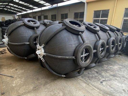 গুণ  Galvanized Accessories Ship Rubber Fender 80kpa Pneumatic Yokohama Marine Fenders কারখানা