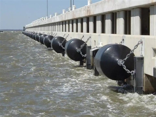 ডকিং জাহাজের সুরক্ষার জন্য রক্ষণাবেক্ষণ মুক্ত এবং উচ্চ স্থায়িত্বের ফোম ভরা ফেন্ডার